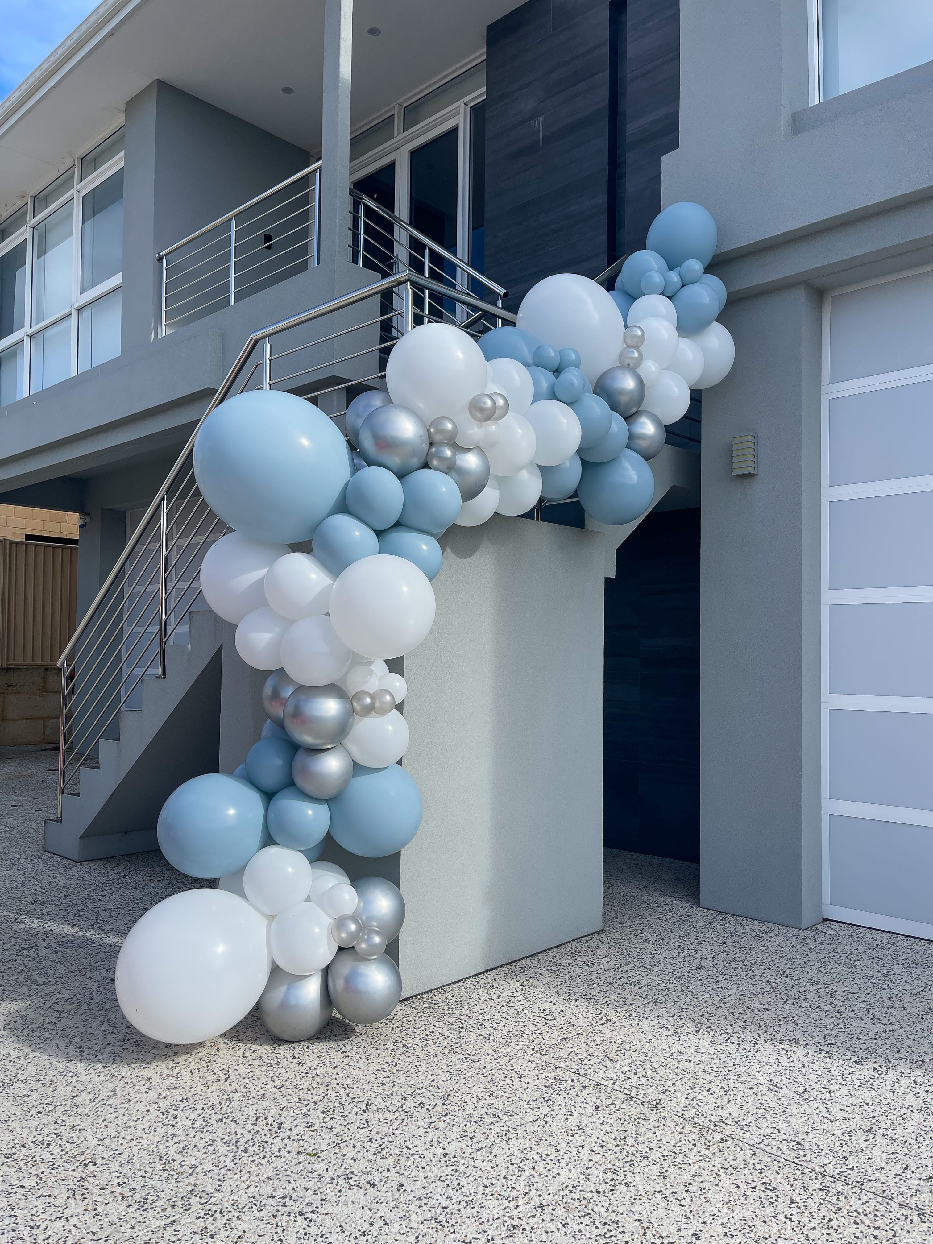 Luxe White Balloon Arch Kit