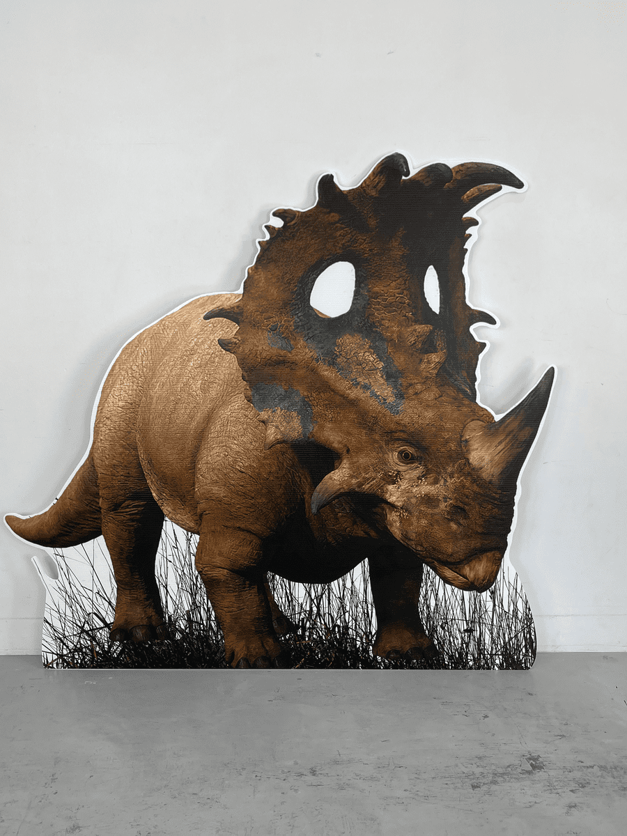 JURASSIC WORLD STANDEE SET