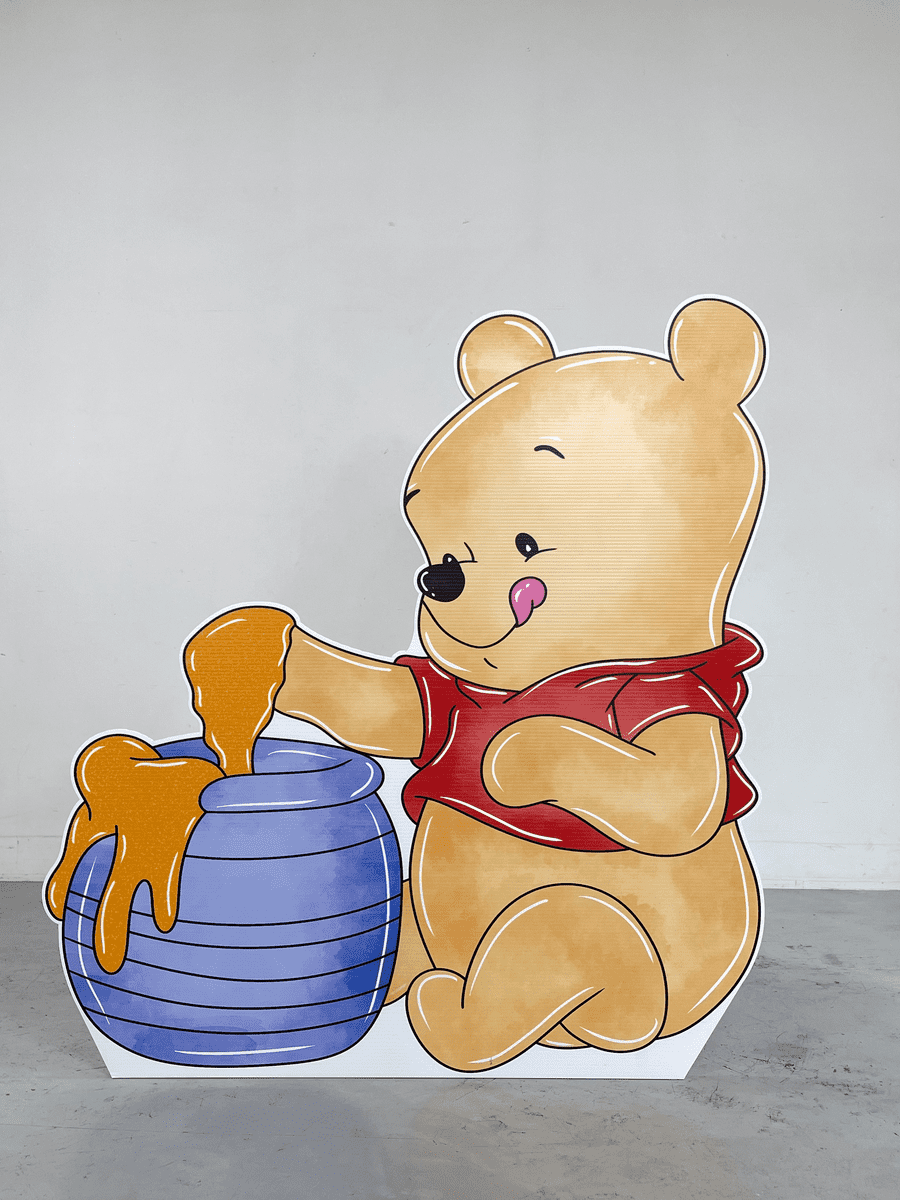 WINNIE THE POOH STANDEE SET
