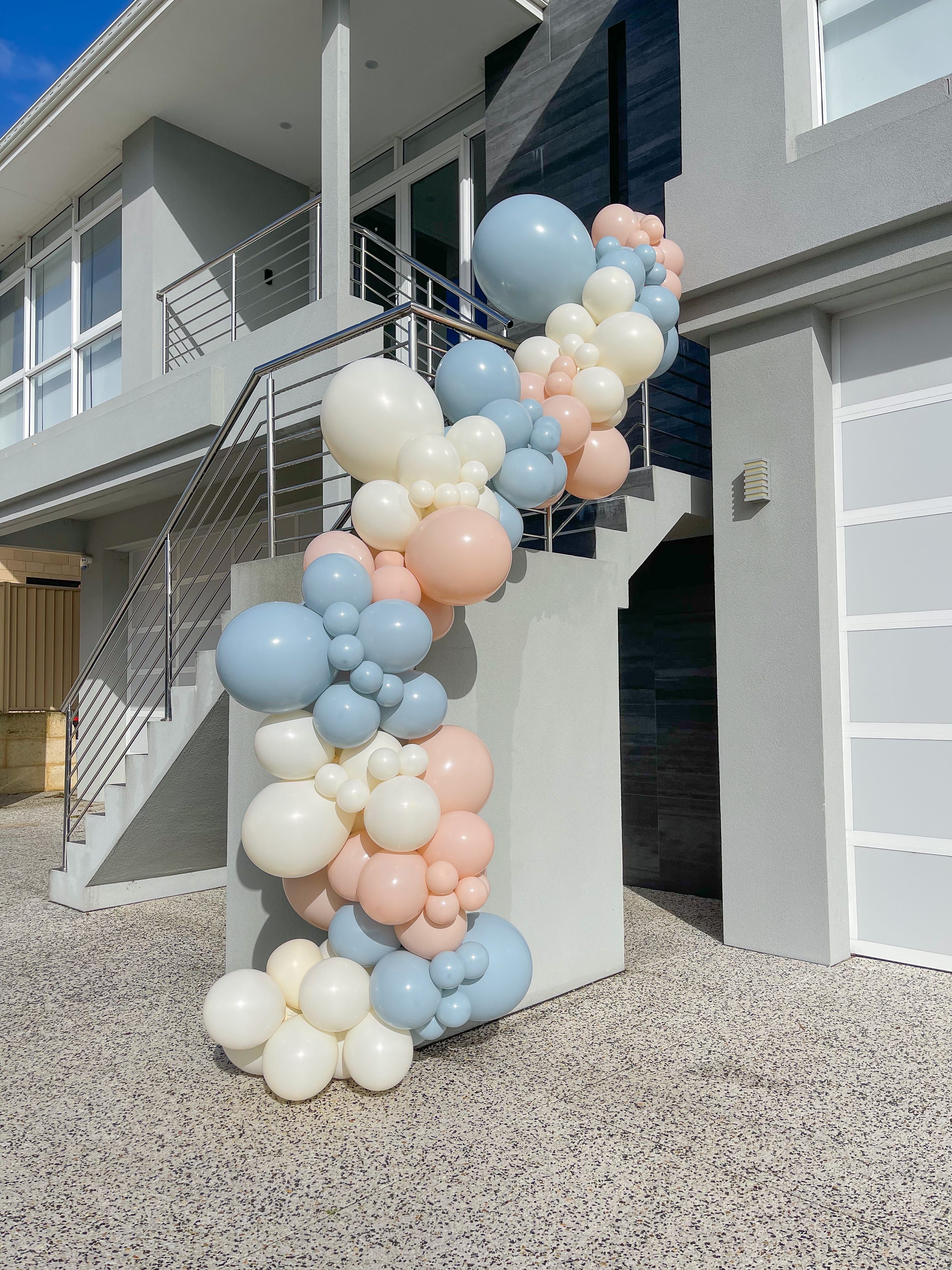 Gender Reveal – Luxe DIY Balloon Garland Kit