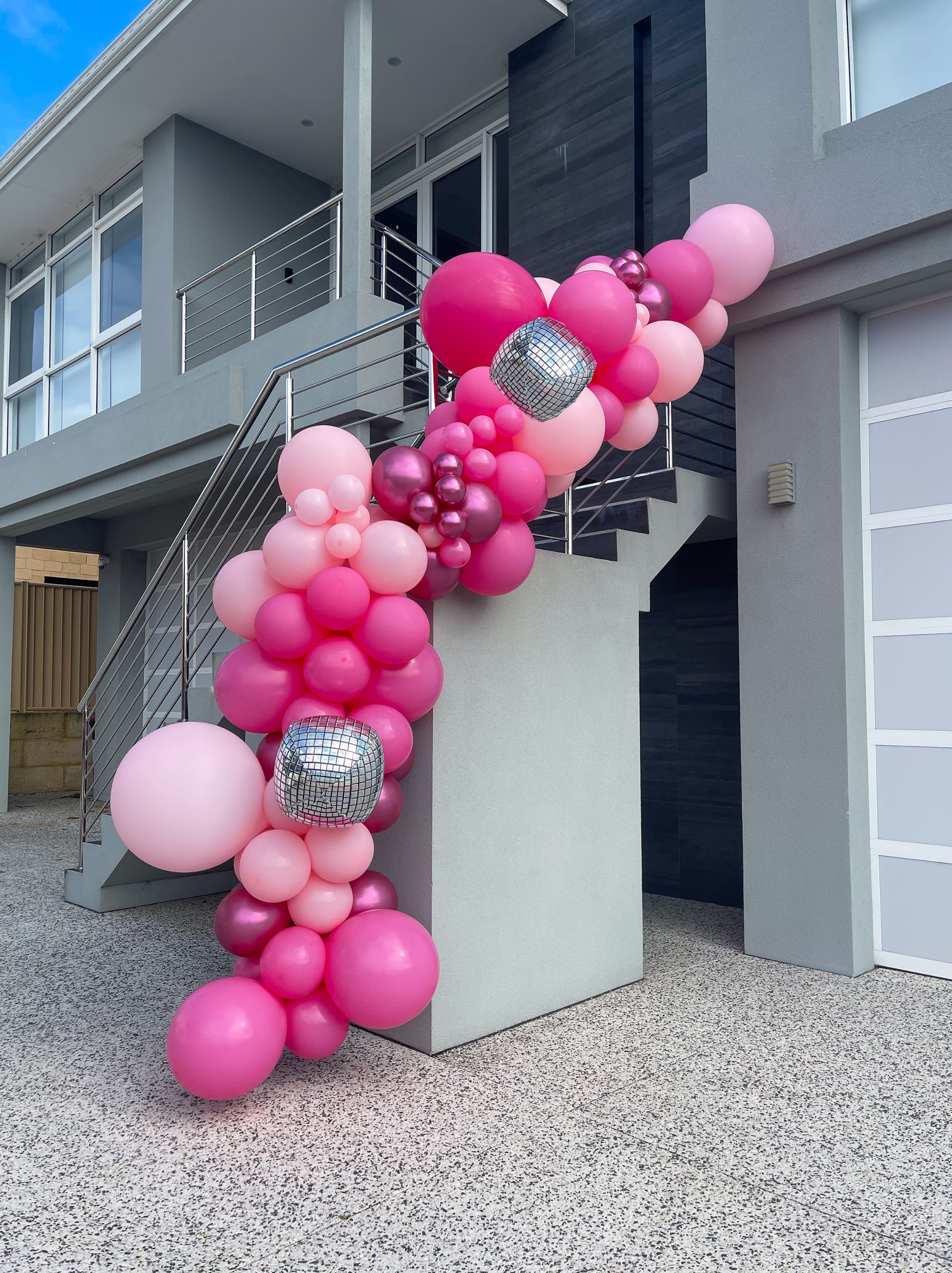 Let’s Go Girls – Luxe DIY Balloon Garland Kit