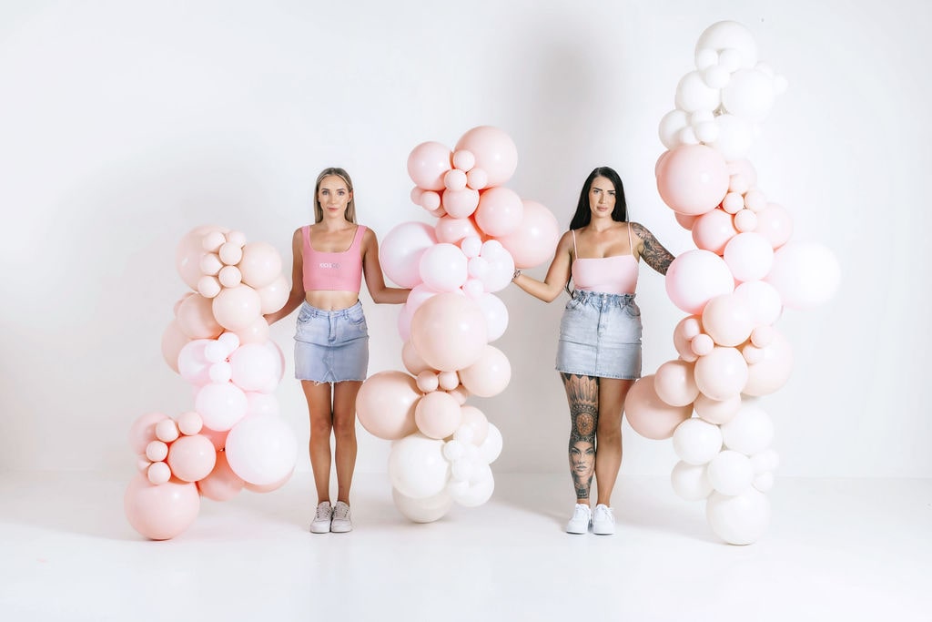 PINK PALETTE BALLOON GARLAND