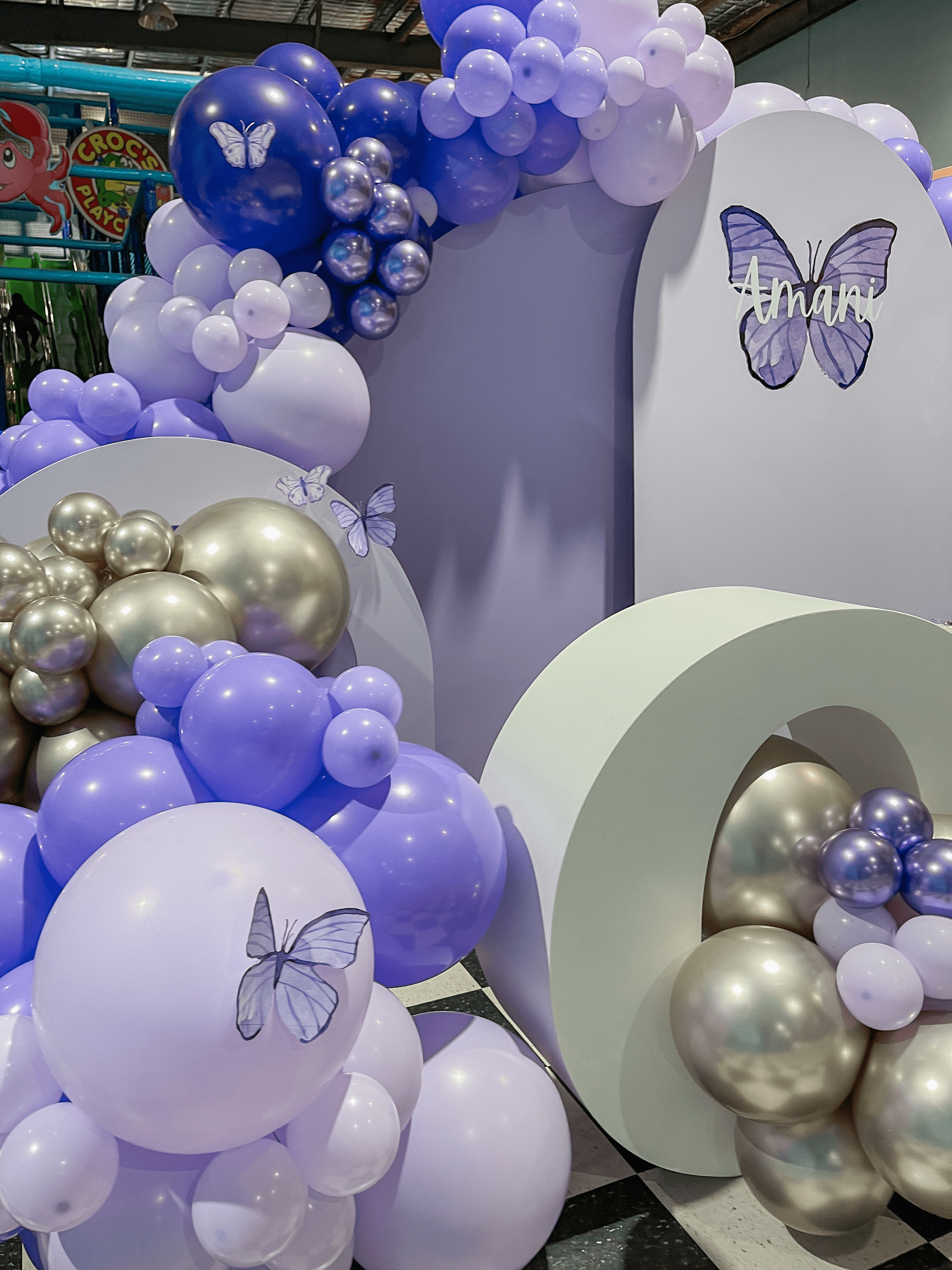 PRETTY PURPLE BALLOON GARLAND