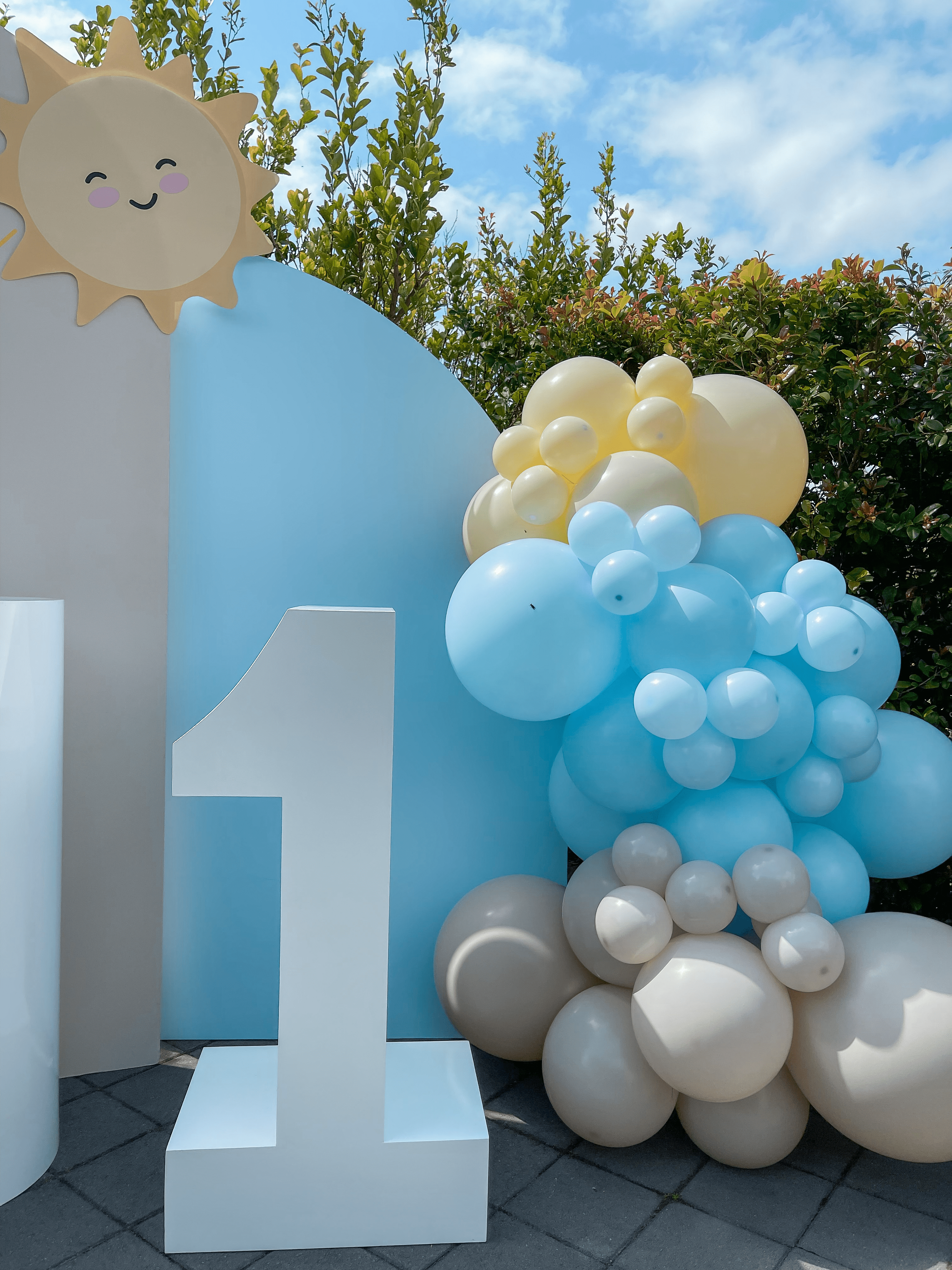 SUNNY DAY BALLOON GARLAND