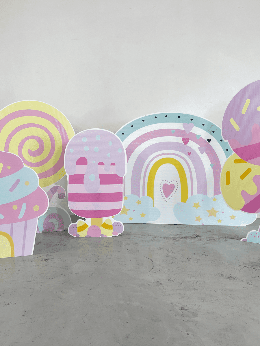 CANDYLAND STANDEE SET