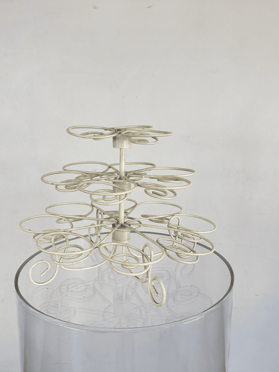 WHITE METAL SWIRLED 3 TIER CUPCAKE STAND